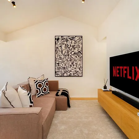 アパート Whome Modern For Easy Everyday Living *